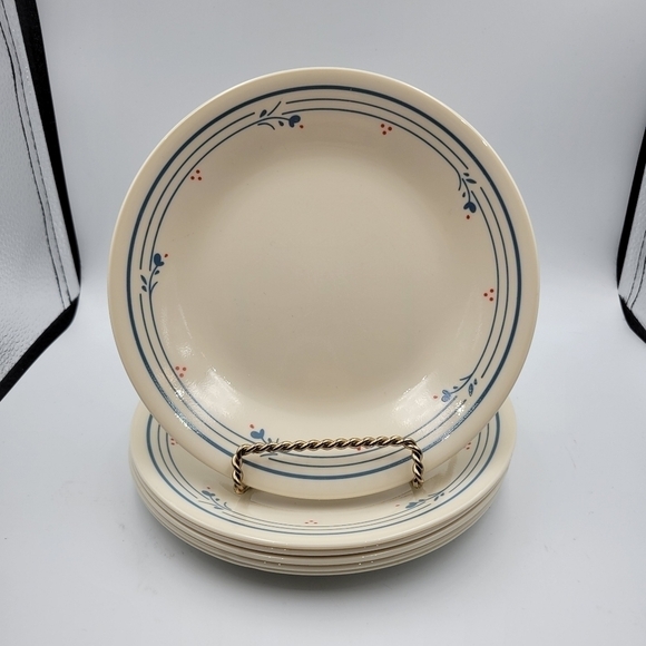 Corelle Country Violet 6 3/4" Bread and Butter Salad Dessert Plates - set of 6 - Picture 1 of 3